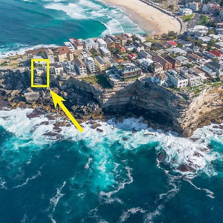Upscale Cliffside Studio With Ocean Views North Bondi シドニー エクステリア 写真